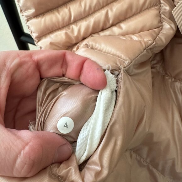 Lululemon Fluffin Awesome Vest in Rose Gold Size 4 - Picture 7 of 8